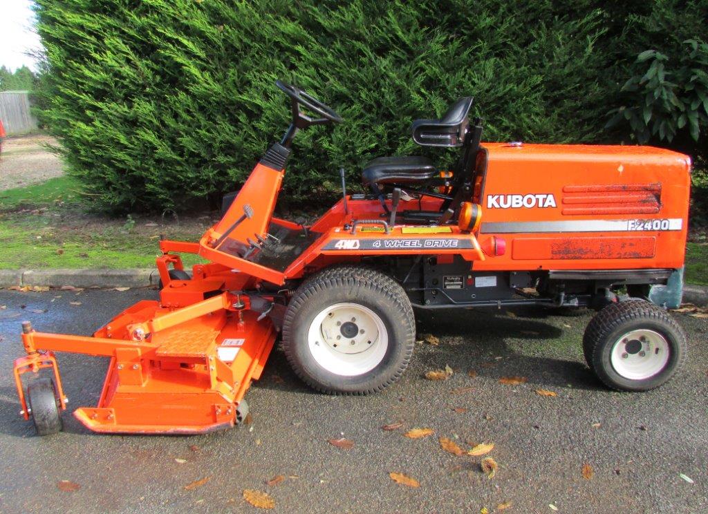 KUBOTA F2400, filtry silnika i hydrauliczne